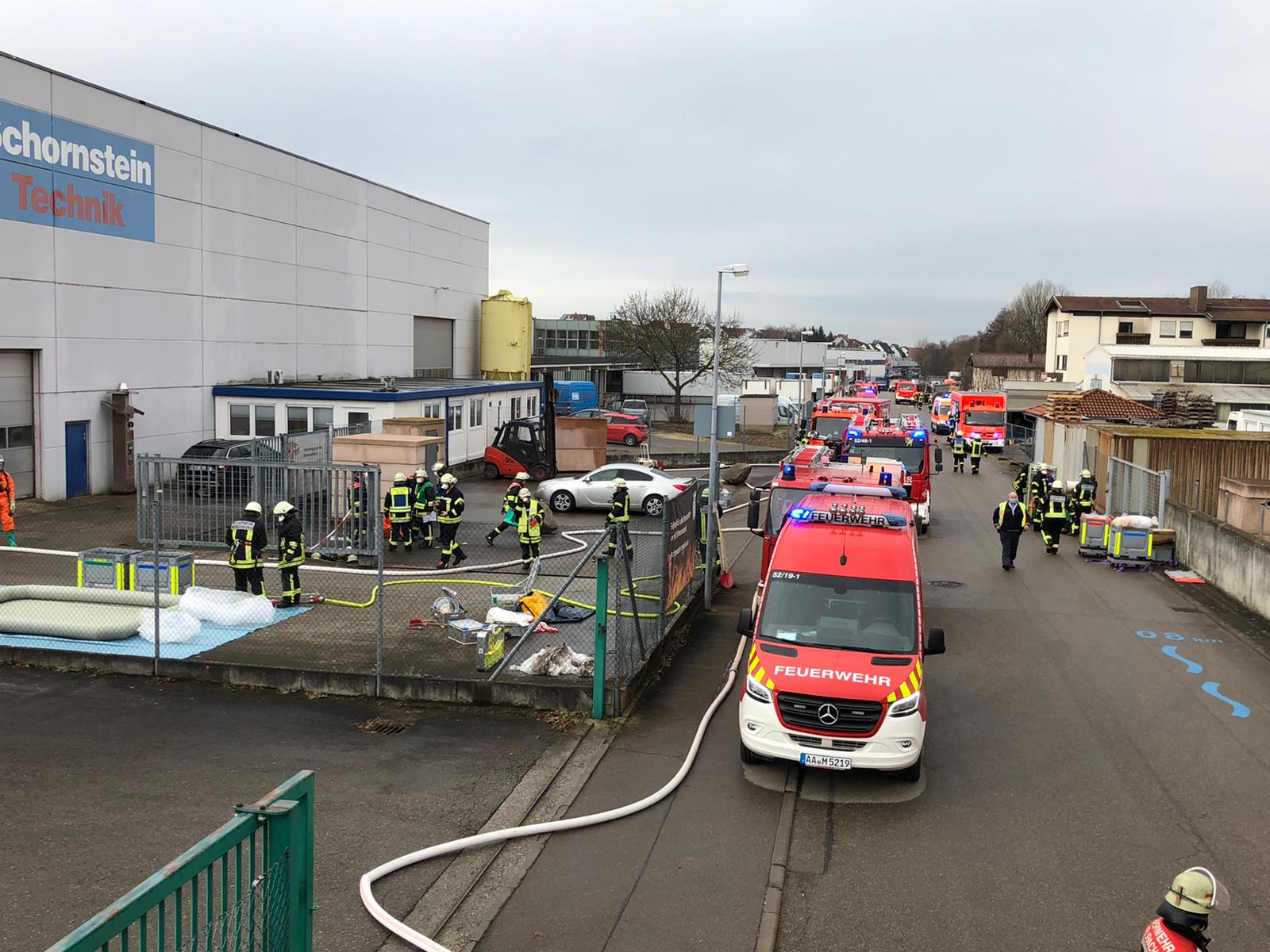                                                     Überlandhilfe Brand Gefahrgut in Mögglingen 15.12.2020                                     