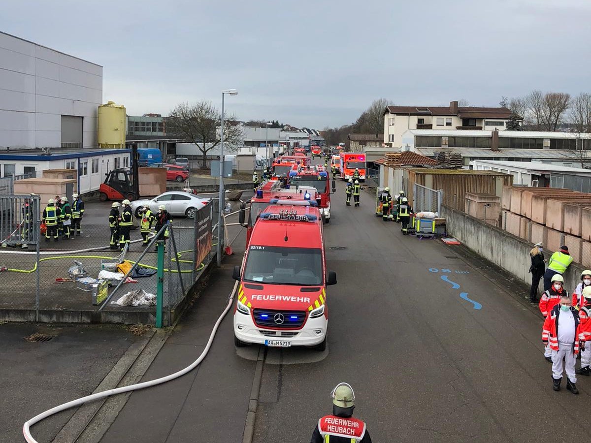                                                     Überlandhilfe Brand Gefahrgut in Mögglingen 15.12.2020                                     