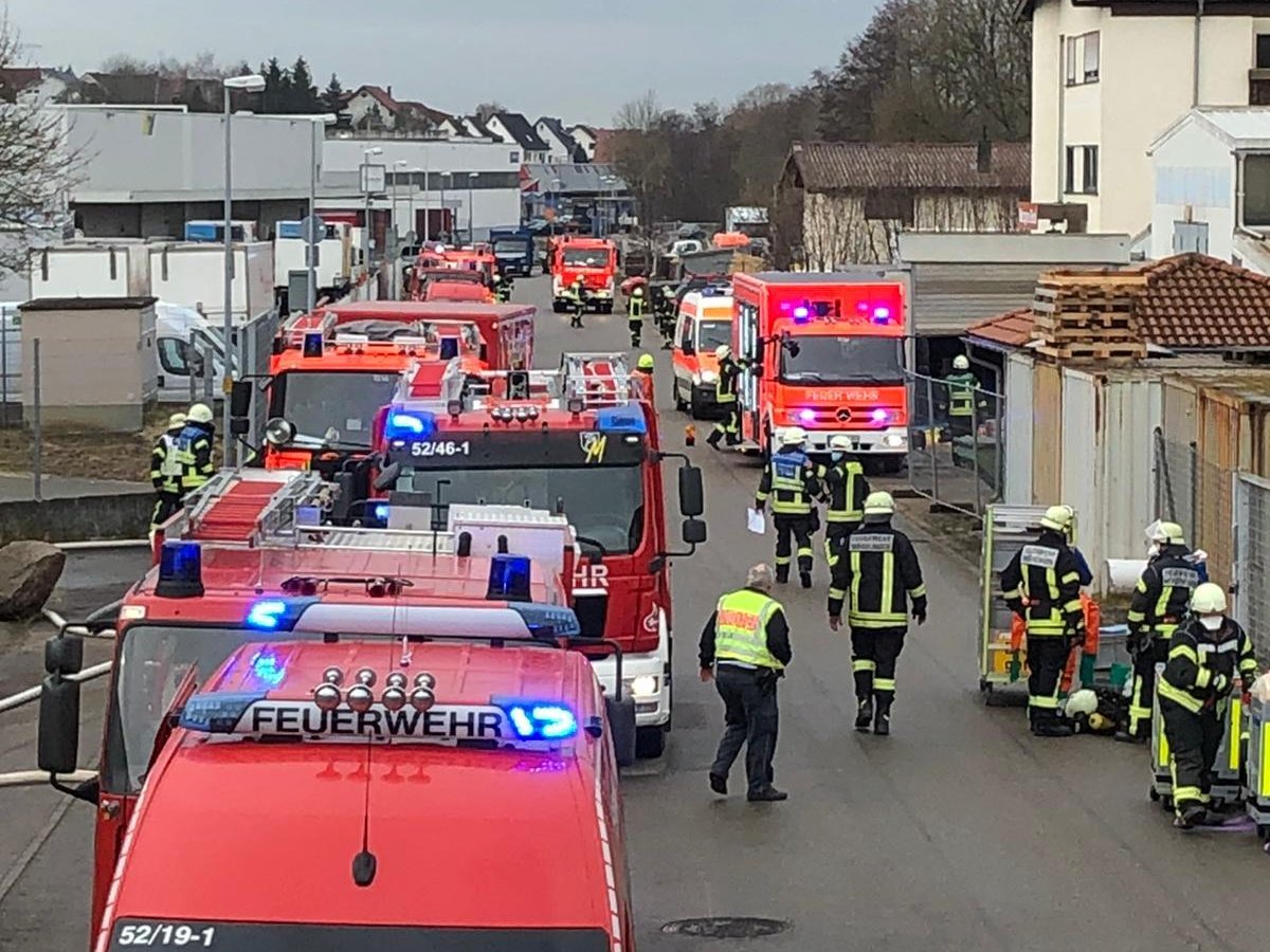                                                     Überlandhilfe Brand Gefahrgut in Mögglingen 15.12.2020                                     