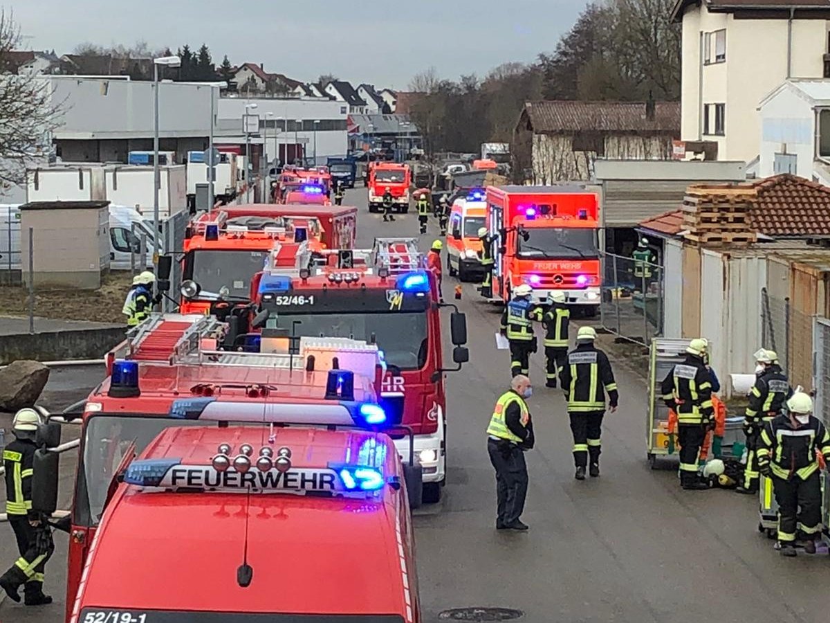                                                     Überlandhilfe Brand Gefahrgut in Mögglingen 15.12.2020                                     